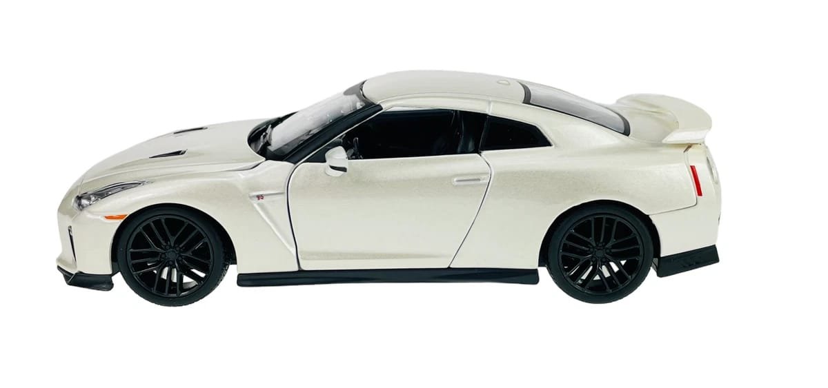 Nissan GT-R Die Cast Model Car - Image 2