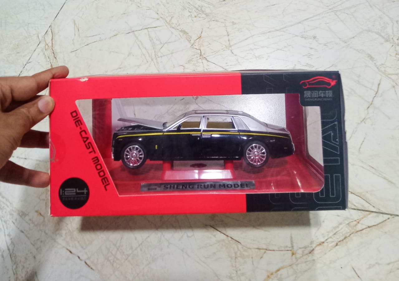 Rolls-Royce Phantom Die cast model car - Image 4