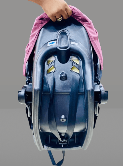 Soft, Padded Interior Babies Carry Cot - Image 3